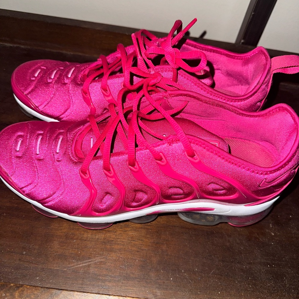Nike Vapor Max Plus; Pink Womens 11